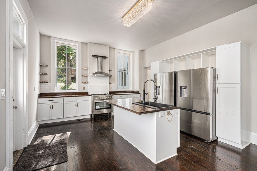 More Photos Of 1311 Francis St, Saint Joseph Multifamily For Sale