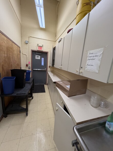 More Photos Of 580 Ratzer Rd, Wayne Schools For Lease