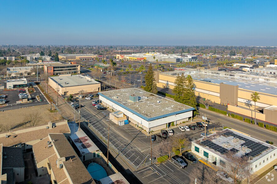 More Photos Of 2322 Butano Dr, Sacramento Medical For Lease