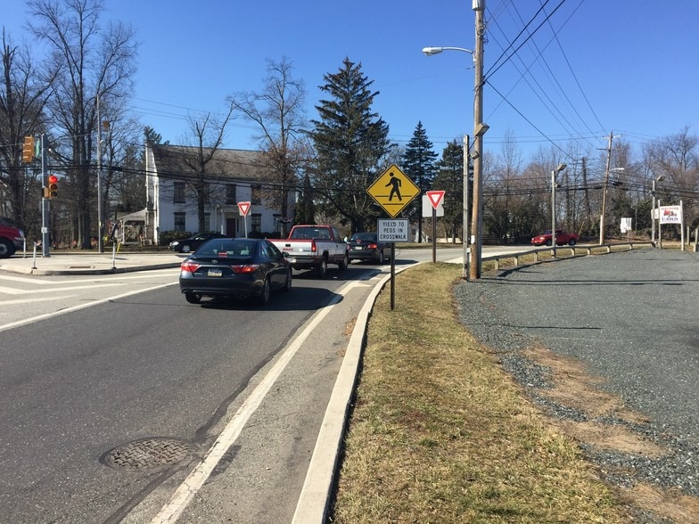 More Photos Of 1499 E Philadelphia Ave, Gilbertsville Storefront Retail Residential For Sale