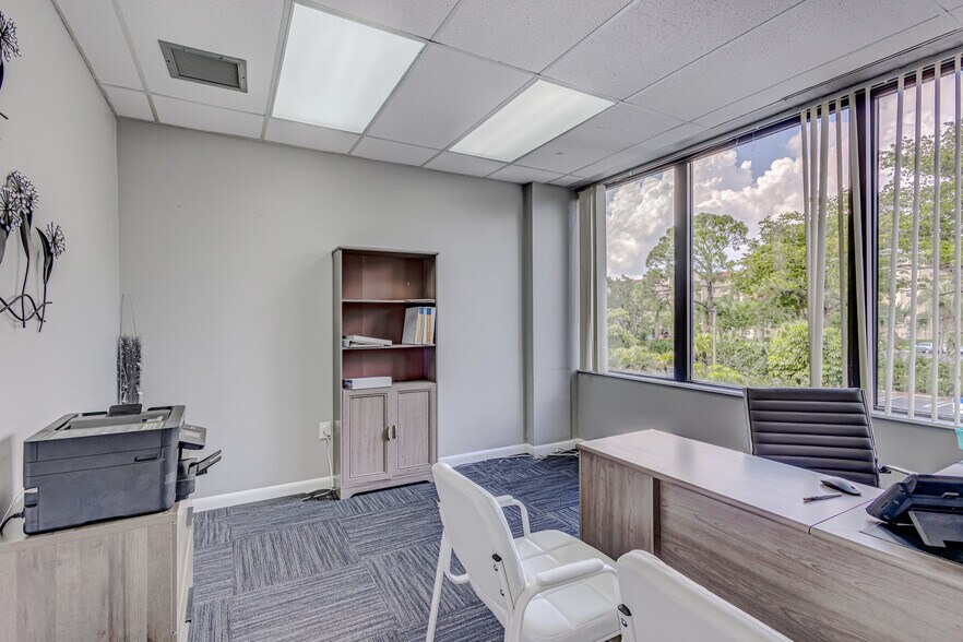 More Photos Of 6801 Lake Worth Rd, Greenacres Medical For Lease