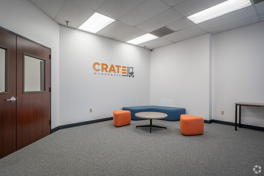 More Photos Of 7250 W 43rd St, Houston Warehouse For Lease