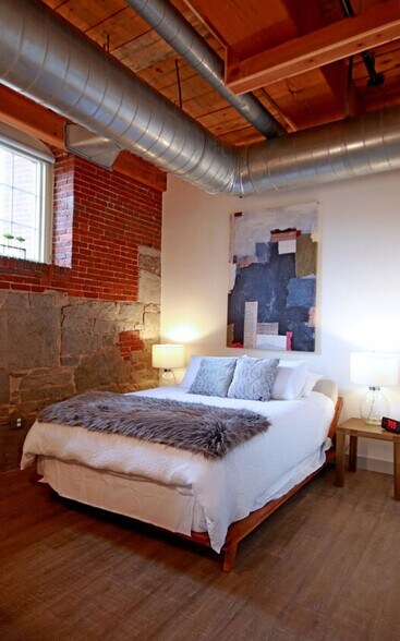 More Photos Of 165 Thorndike St, Lowell Apartments For Sale