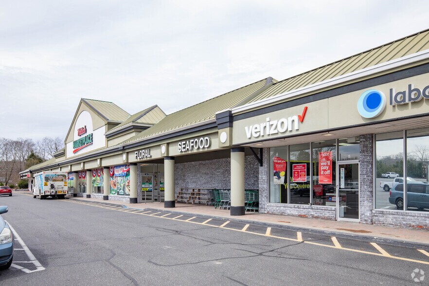 More Photos Of Rte 25 @ Rte. 25 & Factory Ave., Mattituck Unknown For Lease