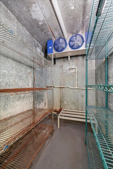 More Photos Of 1900 E County Line Rd, Ridgeland Fast Food For Sale