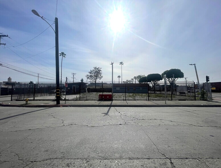 More Photos Of 310 N Long Beach Blvd, Compton Storefront Retail Office For Sale