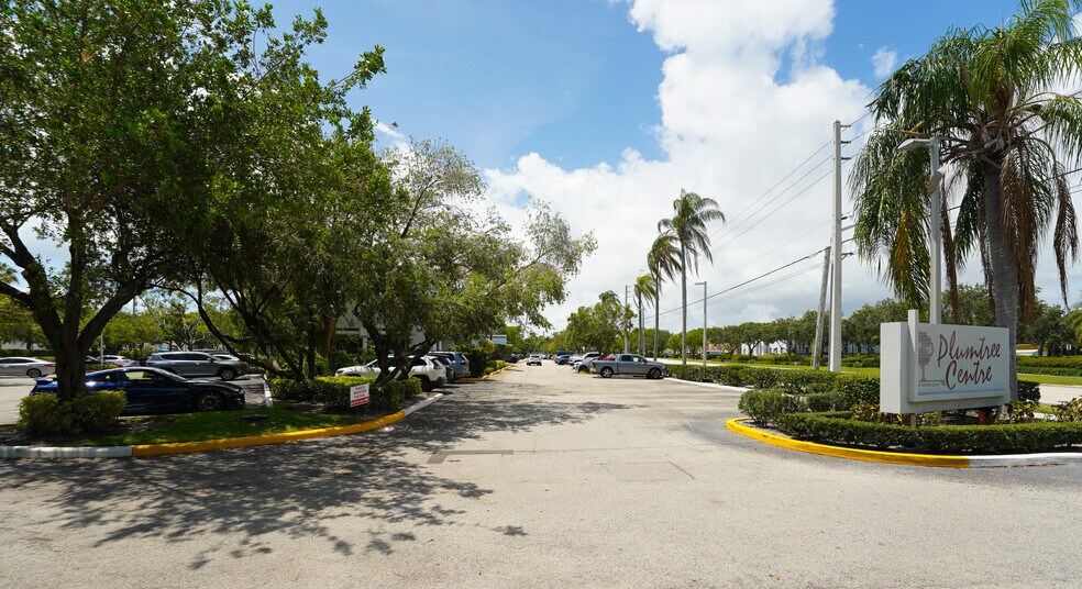 More Photos Of 3350 NW 2nd Ave, Boca Raton Flex For Lease