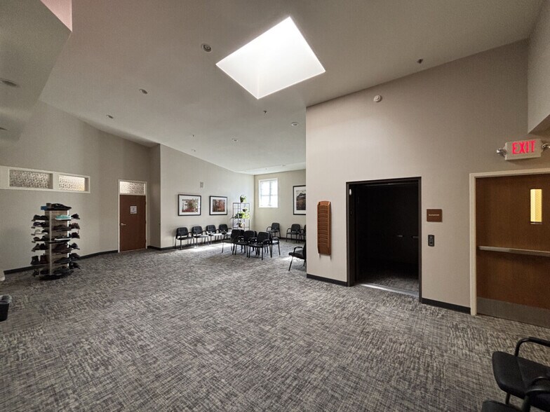 More Photos Of 1195 Wilson Ave NW, Grand Rapids Medical For Lease