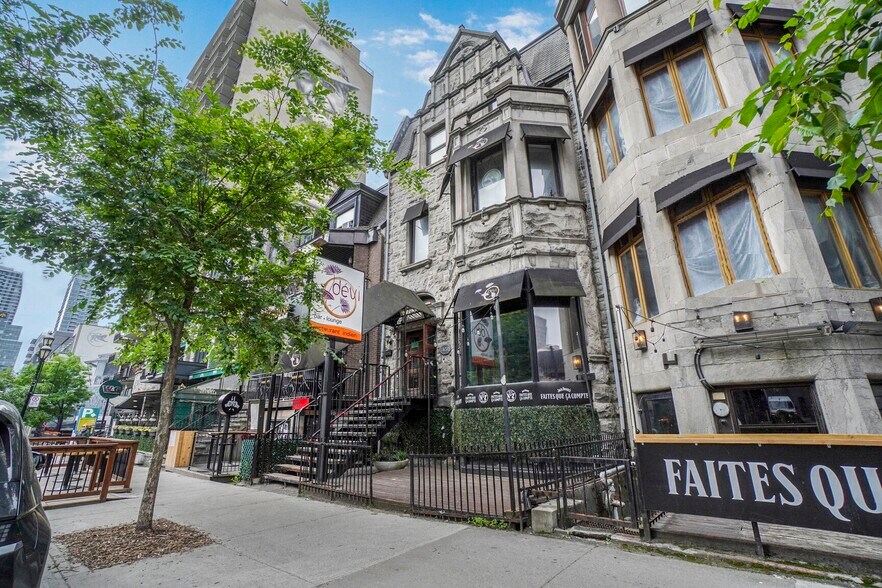 More Photos Of 1450 Rue Crescent, Montréal Restaurant For Lease