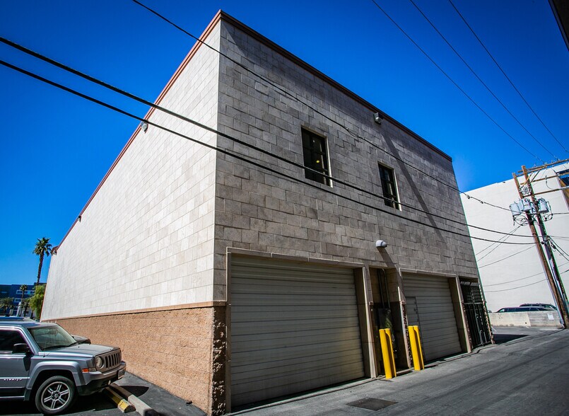 More Photos Of 521 S 3rd St, Las Vegas Office For Sale