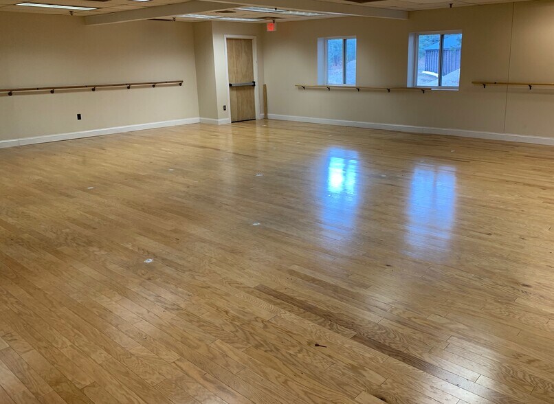 More Photos Of 45 Knight St, Jaffrey Light Manufacturing For Lease