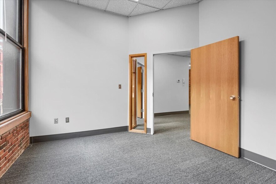 More Photos Of 123 South St, Boston Loft Creative Space For Lease