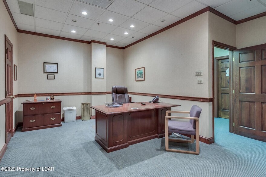 More Photos Of 21 N Wyoming St, Hazleton Movie Radio TVStudio For Sale