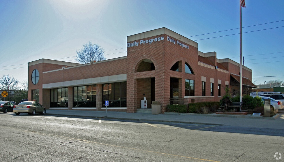 Primary Photo Of 315 W Will Rogers Blvd, Claremore Flex For Sale