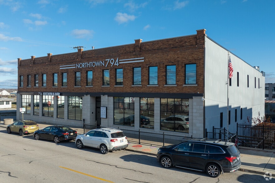 More Photos Of 794 Pine St, Muskegon Coworking Space