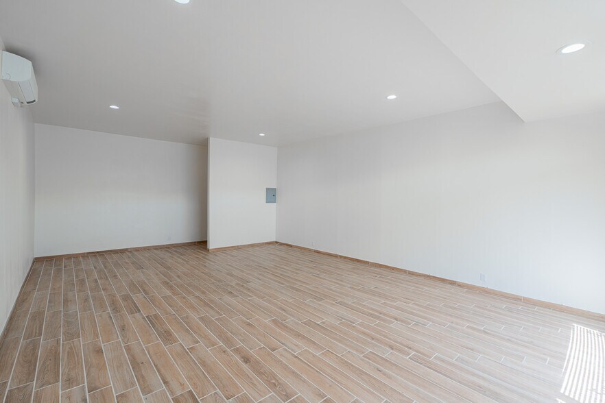 More Photos Of 422 N Milpas St, Santa Barbara Office For Sale