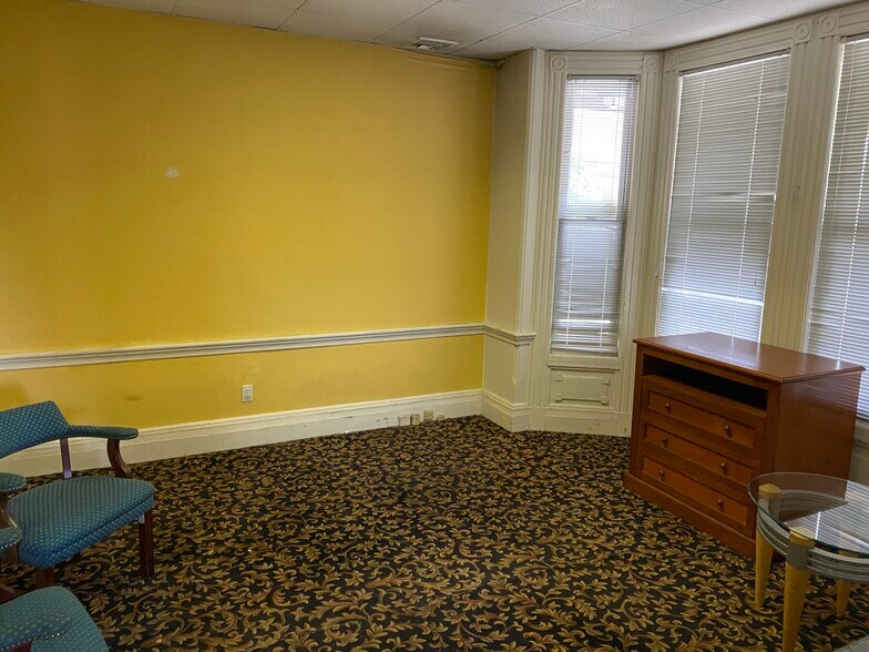 More Photos Of 298 Union St, Hackensack Office For Sale