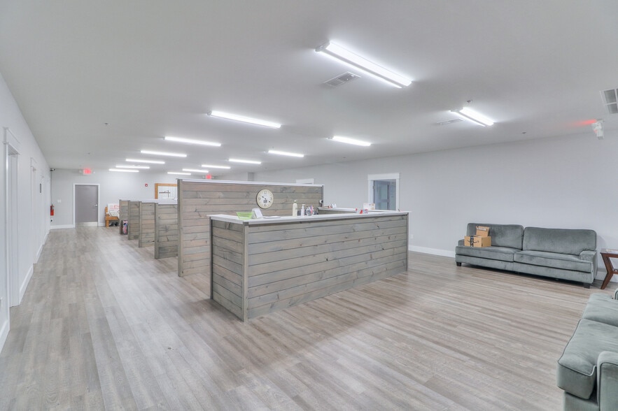More Photos Of 605 River Rock Blvd, Murfreesboro Health Club For Lease