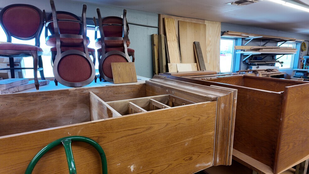 More Photos Of 5467 N Main St, Joplin Freestanding For Sale