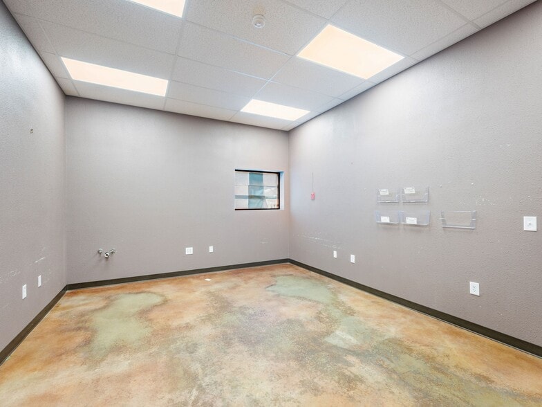 More Photos Of 6411 Highway 90 E, Knippa Refrigeration Cold Storage For Sale