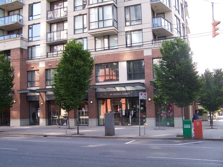 More Photos Of 1092 Seymour St, Vancouver Apartments For Sale