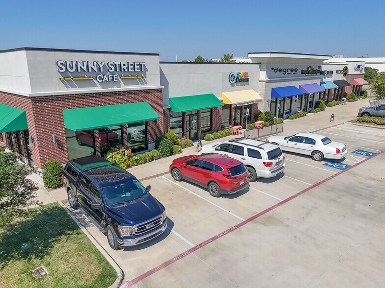 More Photos Of 242 Rufe Snow Dr, Keller Freestanding For Sale