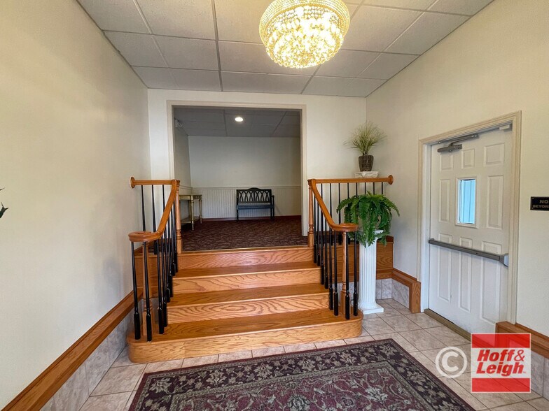 More Photos Of 1200 Main St, Lakemore Lodge Meeting Hall For Lease