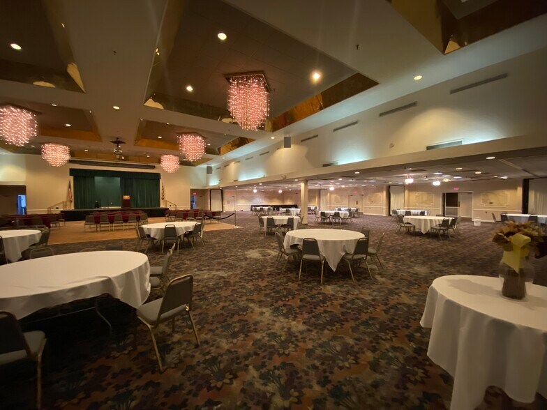 More Photos Of 901 Dual Hwy, Hagerstown Restaurant For Sale