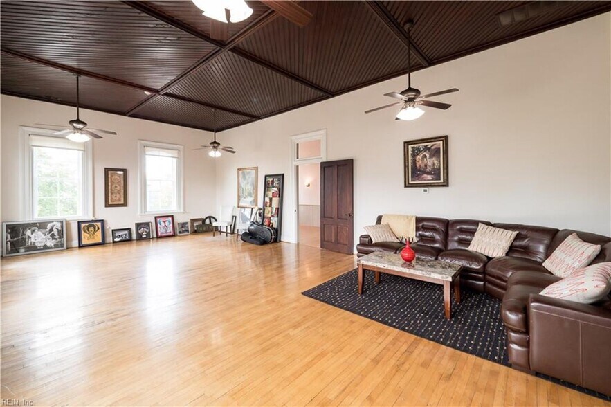 More Photos Of 441 Washington St, Portsmouth Office Residential For Sale