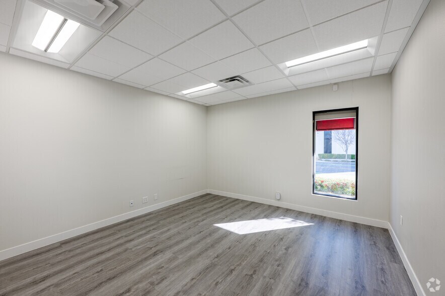 More Photos Of 530 S 6th St, Las Vegas Medical For Lease