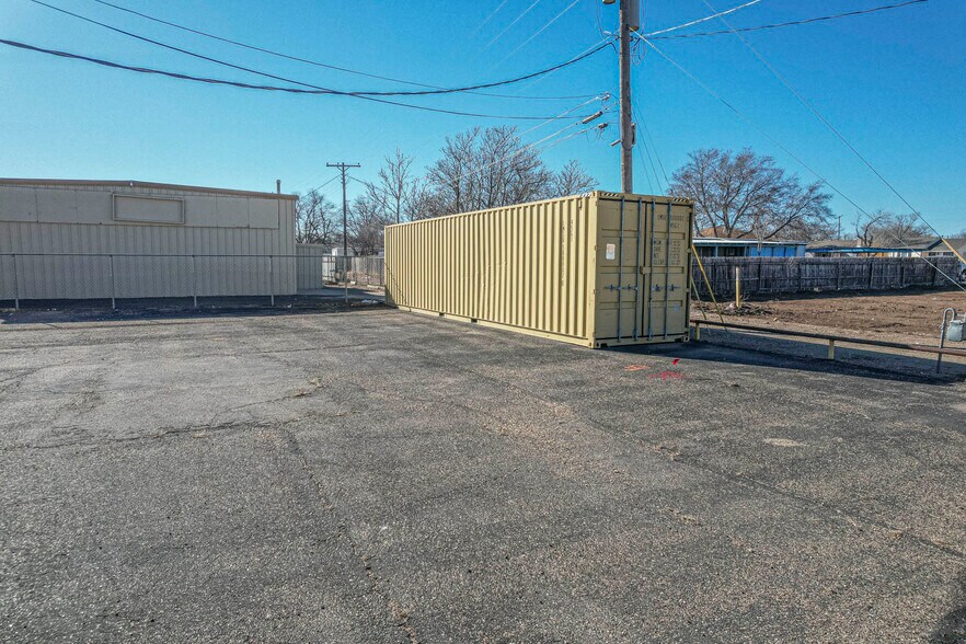 More Photos Of 1516 E Interstate 40, Amarillo Flex For Sale