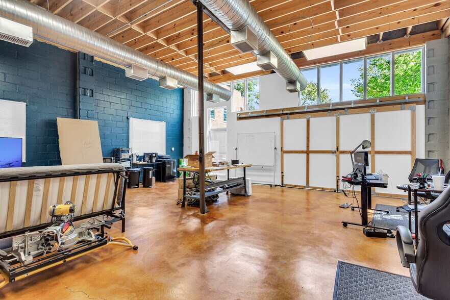 More Photos Of 12461 Veterans Memorial Hwy, Douglasville Loft Creative Space For Lease