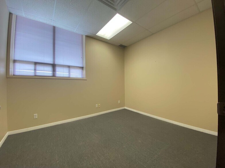 More Photos Of 130 Elm St, Sudbury Office For Lease