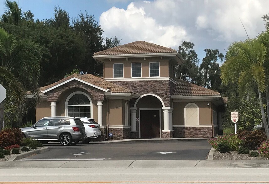 More Photos Of 2816 Manatee Ave, Bradenton Medical For Sale