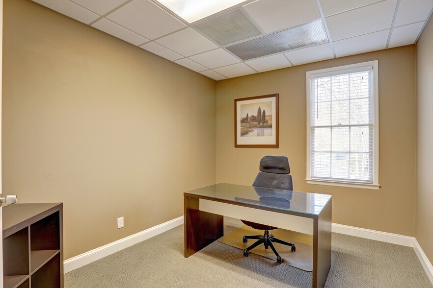 More Photos Of 1934 N Druid Hills Rd NE, Atlanta Office For Sale