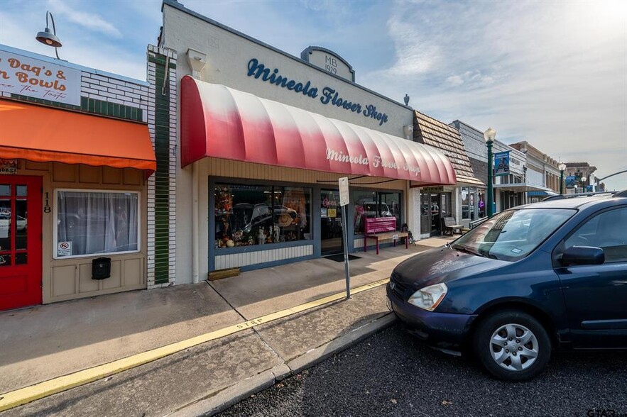 Primary Photo Of 114 W Broad St, Mineola Storefront For Sale