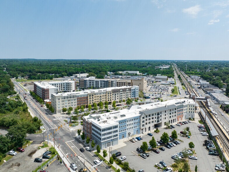 More Photos Of 10-40 Station Dr, Wyandanch Apartments For Lease