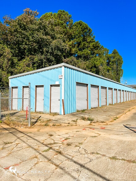 More Photos Of 2570 Flat Shoals Rd SE, Conyers Self Storage For Sale