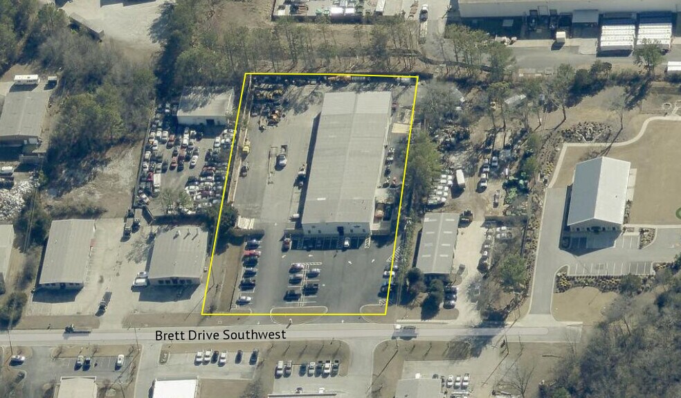 More Photos Of 1128 Brett Dr, Conyers Warehouse For Lease