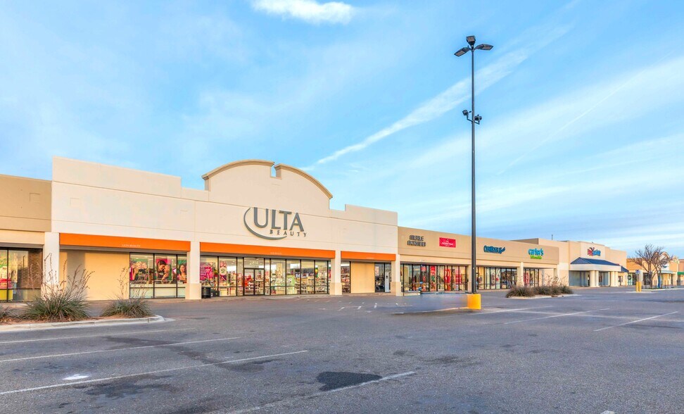 More Photos Of 2500-3130 S Soncy Rd, Amarillo Unknown For Lease