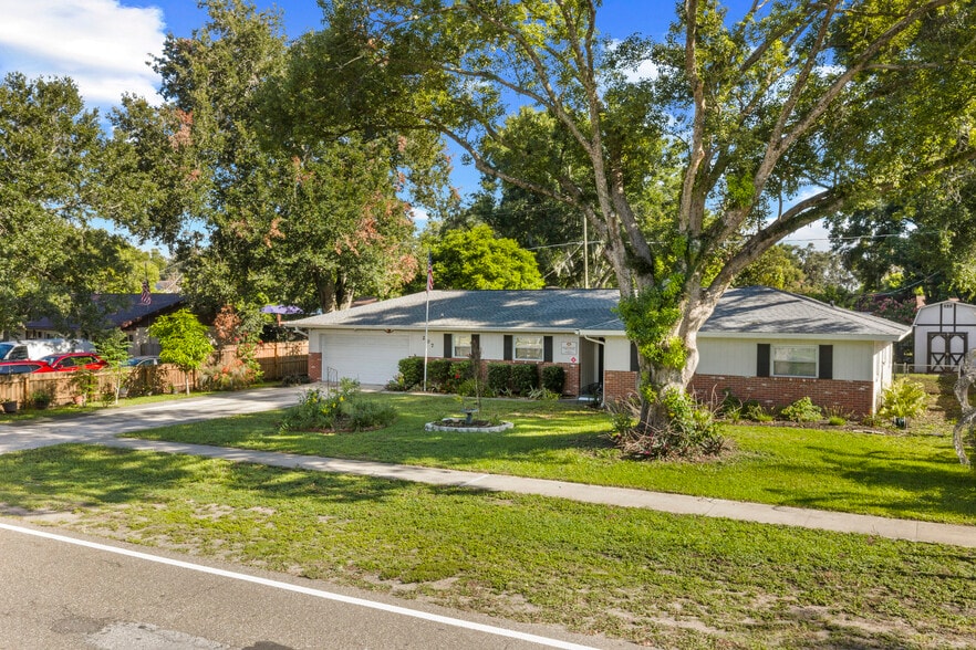 Primary Photo Of 207 W Wheeler Rd, Seffner Assisted Living For Sale