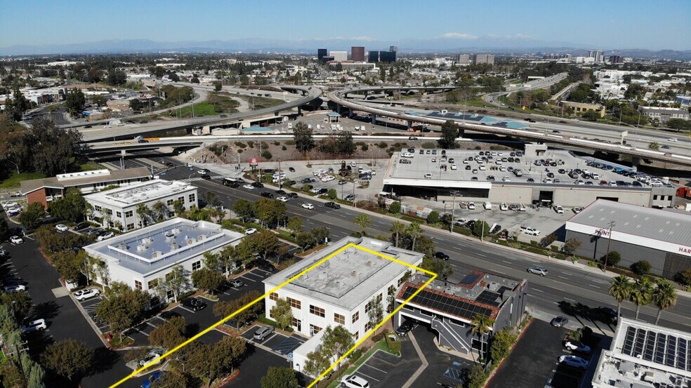 More Photos Of 1124 Bristol St, Costa Mesa Office For Sale