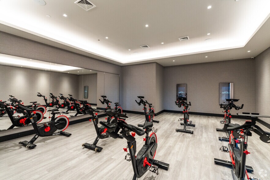 More Photos Of 60 Wharf Dr, Brooklyn Apartments For Lease