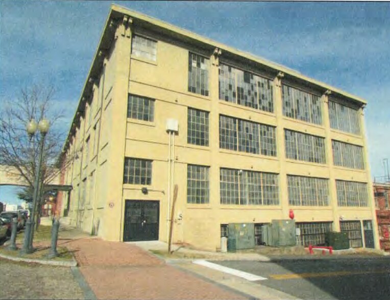 More Photos Of 417 Bridge St, Danville Office For Sale