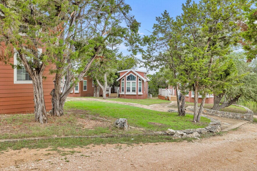 More Photos Of 251 Circle Dr, Wimberley Hospitality For Sale