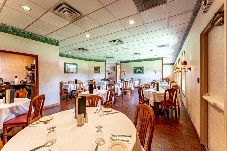 More Photos Of 400 S Center Ave, New Stanton Restaurant For Sale