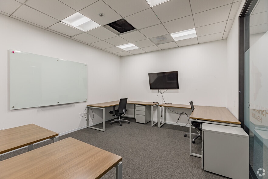 More Photos Of 2550 5th Ave, San Diego Office For Lease