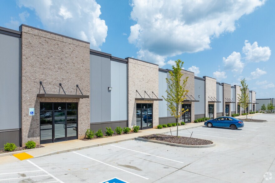 More Photos Of 2139 Logistics Way, Murfreesboro Unknown For Lease