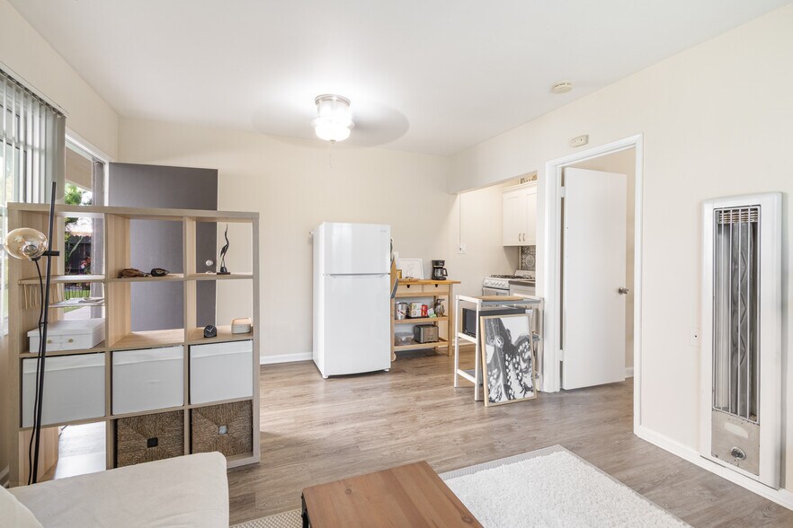 More Photos Of 5711 E 2nd St, Long Beach Apartments For Sale