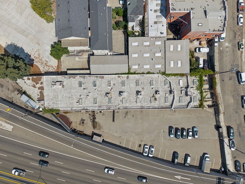More Photos Of 825-829 27th Ave, Oakland Manufacturing For Sale